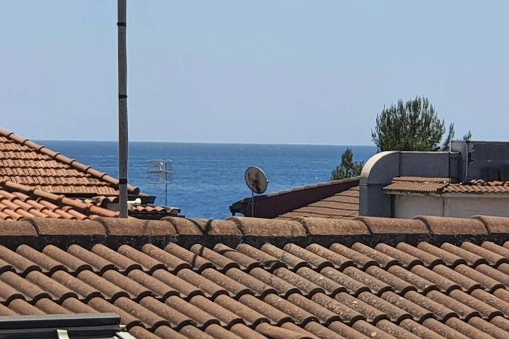Sicilia, Mansarda Le Due Terrazze Apartment Mascali