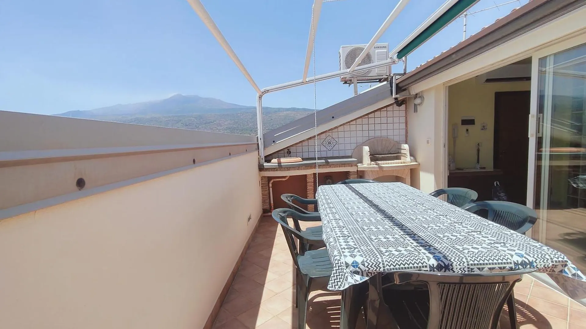 Sicilia, Mansarda Le Due Terrazze Apartment Mascali