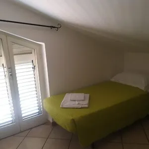Appartamento La Mansarda E Il Giardino, Mascali